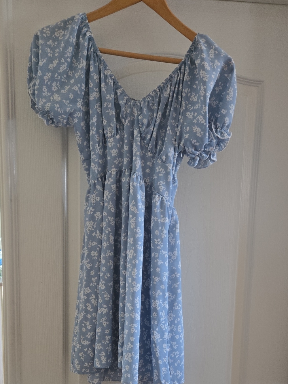 Light Blue Floral Puff Sleeve Midi Dress
